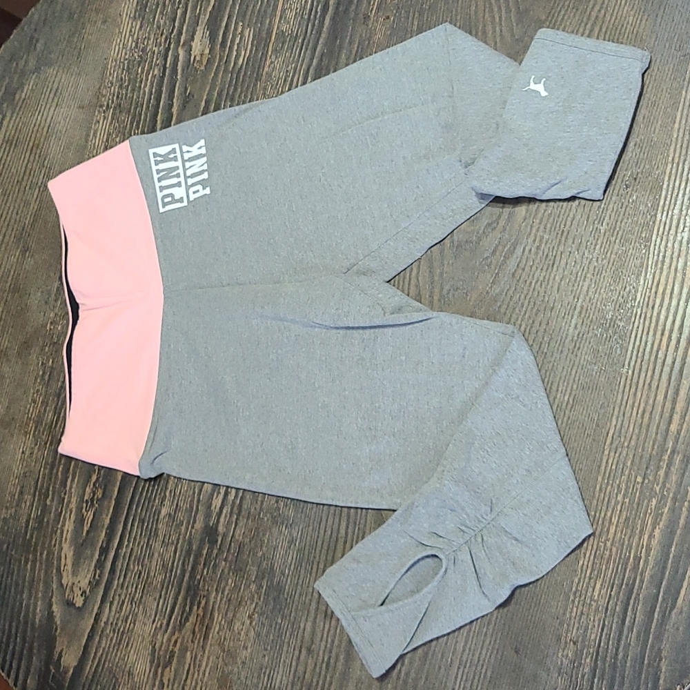 Victoria's Secret Pink cropped leggings Medium